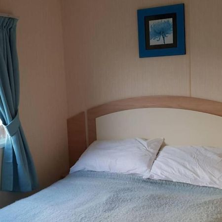 8 Berth Caravan On The Fab Presthaven Beach Resort Prestatyn Extérieur photo